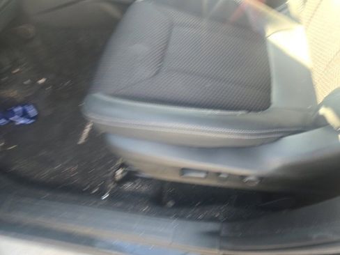 Used 2023 Subaru Forester Premium image 8