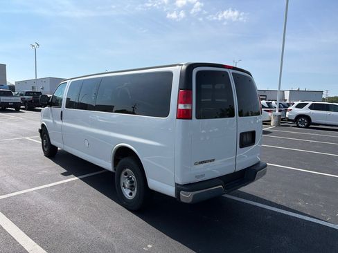 Used 2018 Chevrolet Express 3500 LT w/ LT Preferred Equipment Group RWD image 7