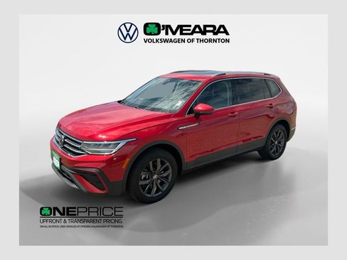 Used 2023 Volkswagen Tiguan SE AWD/4WD image 1