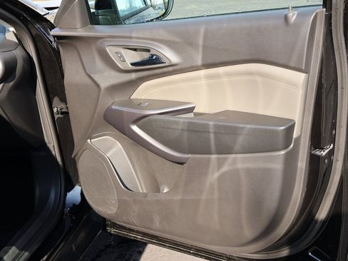 Used 2025 Chevrolet Trax ACTIV w/ Driver Confidence Package image 14