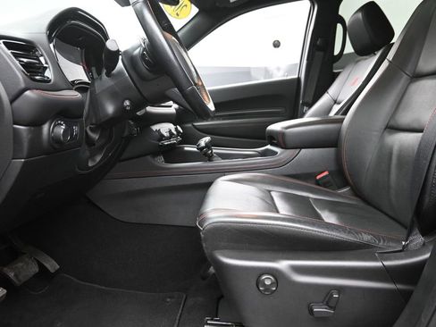 Used 2025 Dodge Durango GT AWD/4WD image 17