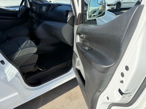 Used 2019 Nissan NV200 SV w/ Navigation Package image 30