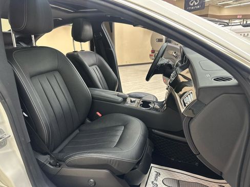 Used 2014 Mercedes-Benz CLS 550 4MATIC w/ Premium 1 Package image 39