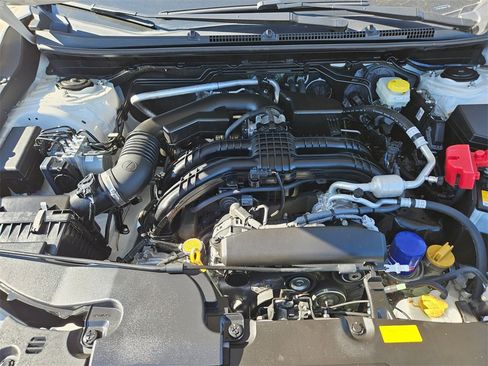 Used 2024 Subaru Crosstrek 2.0i Premium image 24