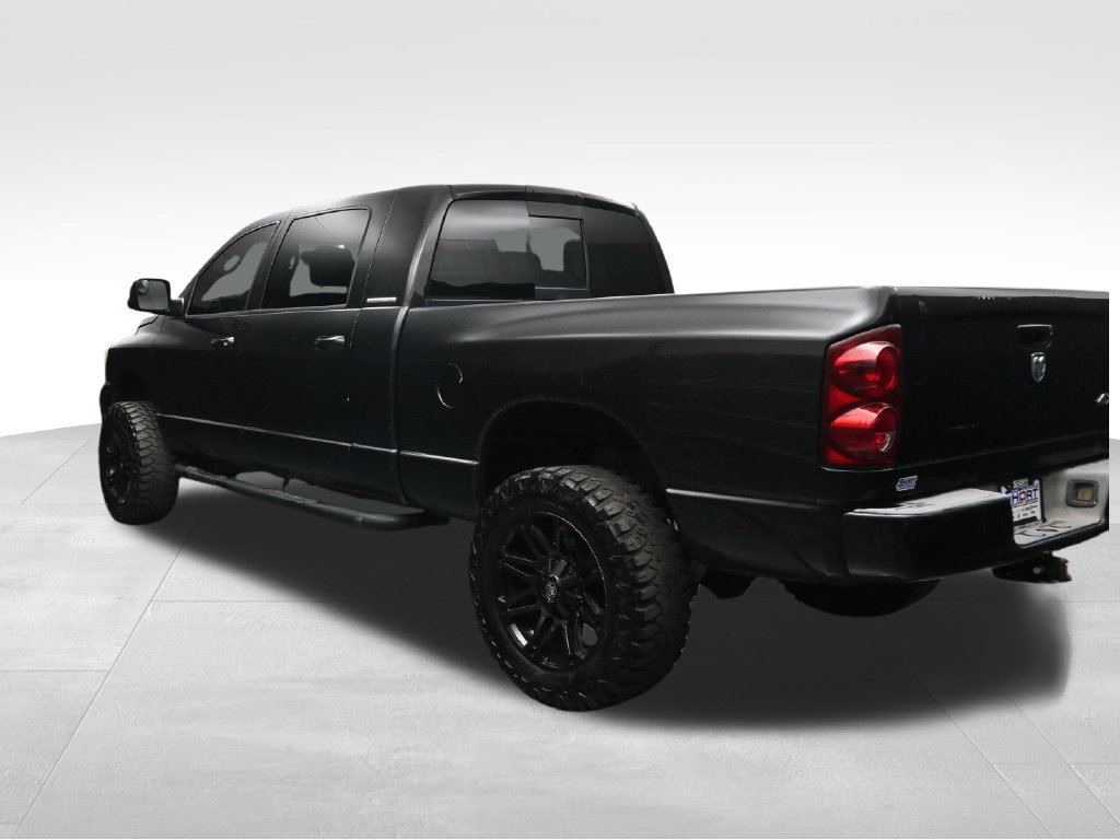 Used 2007 Dodge Ram 1500 Truck Laramie AWD/4WD image 3