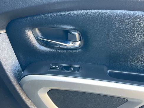 Certified 2021 Nissan Titan SV w/ SV Convenience Package image 20