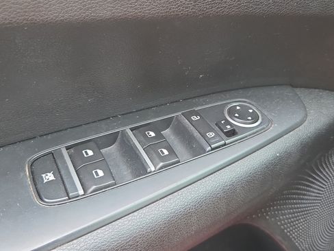 Used 2019 Kia Forte LXS FWD image 17