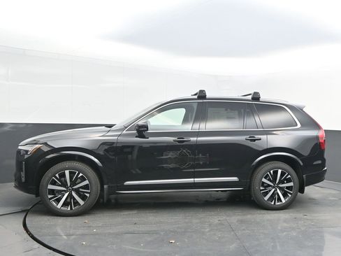 New 2026 Volvo XC90 B5 Core image 4