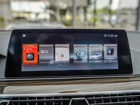 Used 2019 BMW 530i w/ Convenience Package RWD image 20