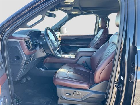 Used 2023 Ford Expedition Max Limited image 22