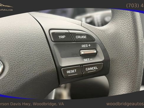 Used 2019 Hyundai Elantra SE w/ Cargo Package FWD image 22