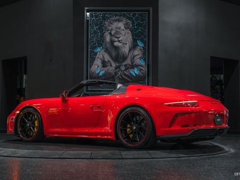 Used 2019 Porsche 911 Speedster RWD image 31