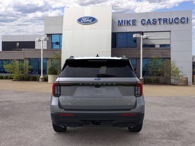 New 2026 Ford Explorer Active AWD/4WD image 6