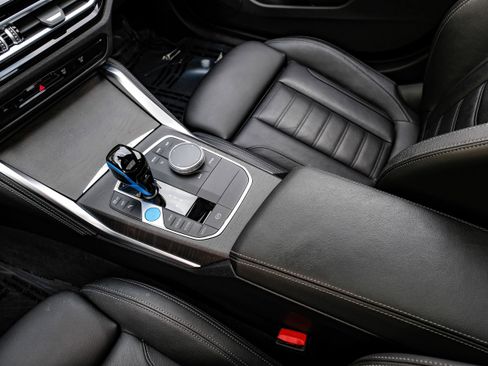 Used 2022 BMW i4 eDrive40 w/ M Sport Package RWD image 24