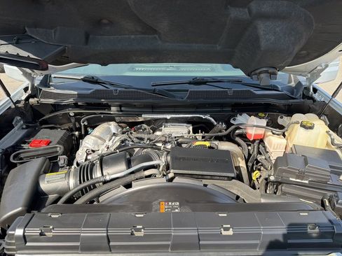 Used 2023 Chevrolet Silverado 3500 High Country AWD/4WD image 8