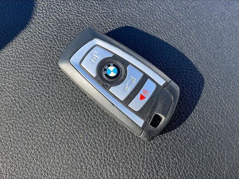 Used 2018 BMW M4 Convertible w/ Competition Package image 13