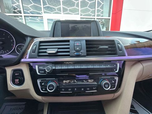 Used 2018 BMW 320i xDrive Sedan w/ Convenience Package image 13