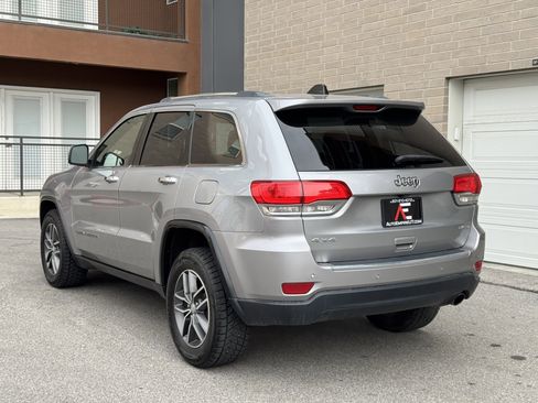 Used 2018 Jeep Grand Cherokee Limited image 3