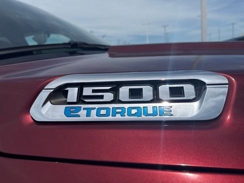 Used 2023 RAM 1500 Big Horn AWD/4WD image 3