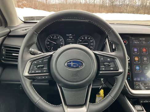 Used 2025 Subaru Outback Premium image 7