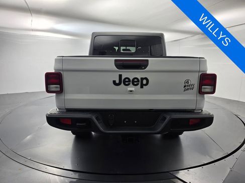 Used 2022 Jeep Gladiator Sport AWD/4WD image 5