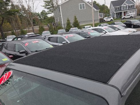 Used 2021 Jeep Wrangler Unlimited Sport AWD/4WD image 9