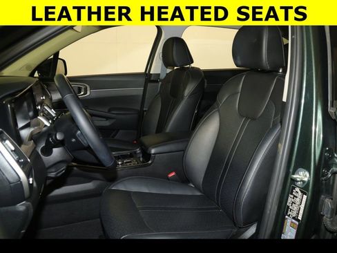 Used 2023 Kia Sorento X-Line EX image 4