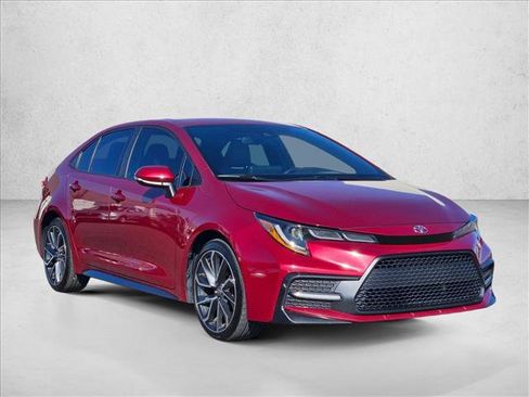 Used 2022 Toyota Corolla SE FWD image 3