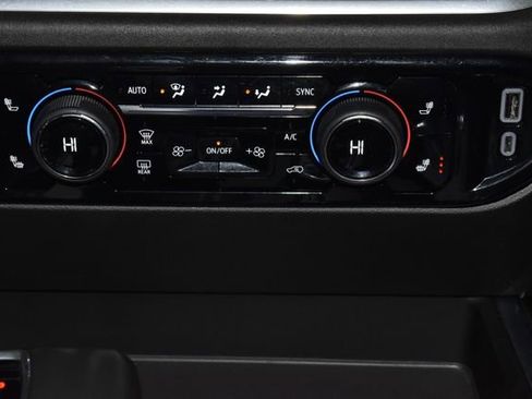 Used 2025 Chevrolet Silverado 1500 LT w/ Z71 Off-Road Package image 19