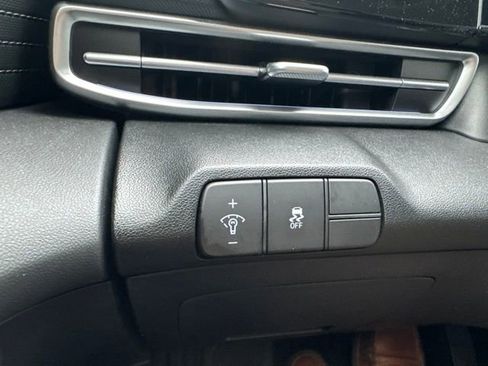 Used 2024 Hyundai Elantra SEL FWD image 16
