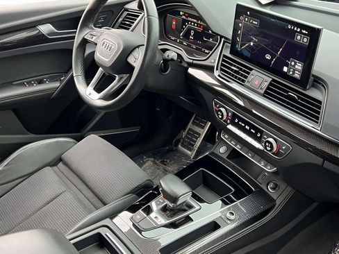 Used 2022 Audi SQ5 Premium Plus w/ Premium Plus Package image 3