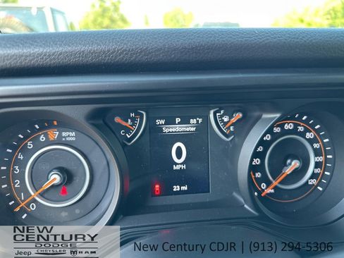 New 2025 Jeep Gladiator Sport image 21