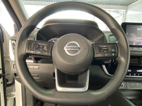 Used 2021 Nissan Rogue SV image 27