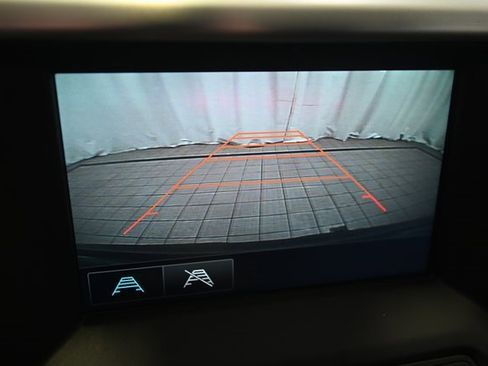 Used 2017 GMC Acadia SLE image 6