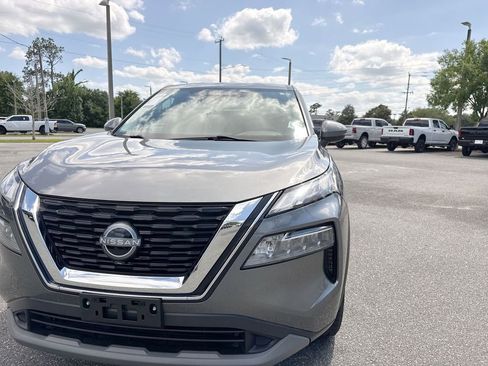 Used 2022 Nissan Rogue SV AWD/4WD image 8