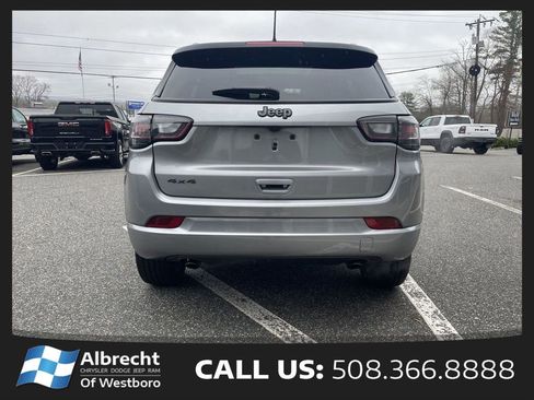 Used 2023 Jeep Compass High Altitude AWD/4WD image 4