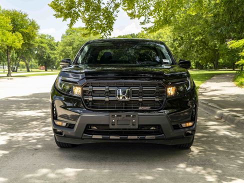 Used 2024 Honda Ridgeline Sport image 3