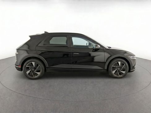 Certified 2025 Hyundai Ioniq 5 SEL RWD image 8