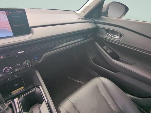 Used 2024 Honda Accord Touring image 14