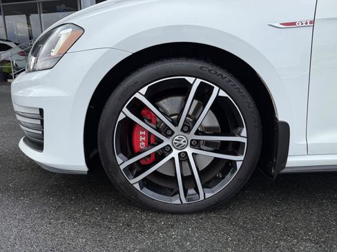 Used 2017 Volkswagen GTI Sport image 10