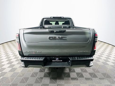 Used 2025 GMC Sierra EV Denali image 8