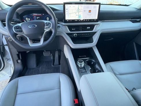 Used 2025 Ford Explorer Active w/ Active Comfort Package image 20