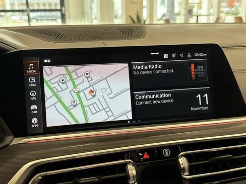 Used 2022 BMW X7 M50i image 33