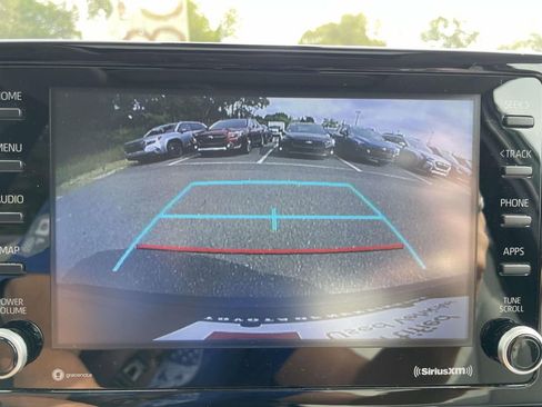 Used 2022 Toyota Corolla Cross LE image 27