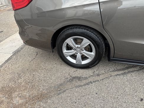Used 2019 Honda Odyssey EX-L image 9