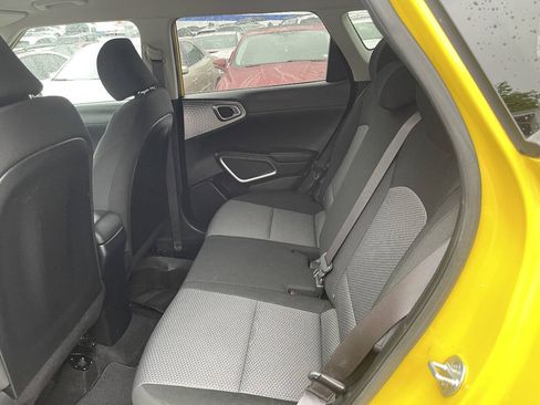 Used 2020 Kia Soul LX FWD image 16