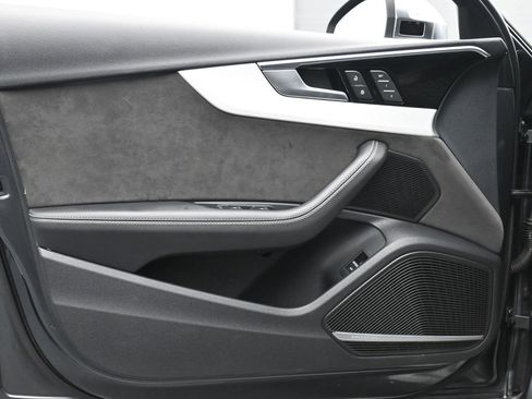 Used 2021 Audi S4 Premium Plus w/ Premium Plus Package image 9