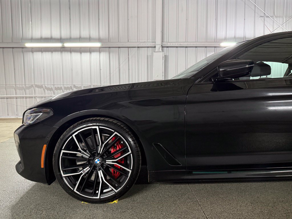 Used 2023 BMW M550i xDrive w/ Executive Package AWD/4WD image 16