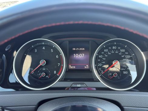 Used 2021 Volkswagen GTI SE FWD image 31
