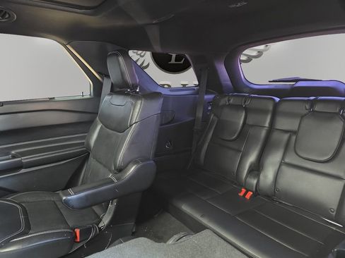 Used 2020 Ford Explorer ST AWD/4WD image 13